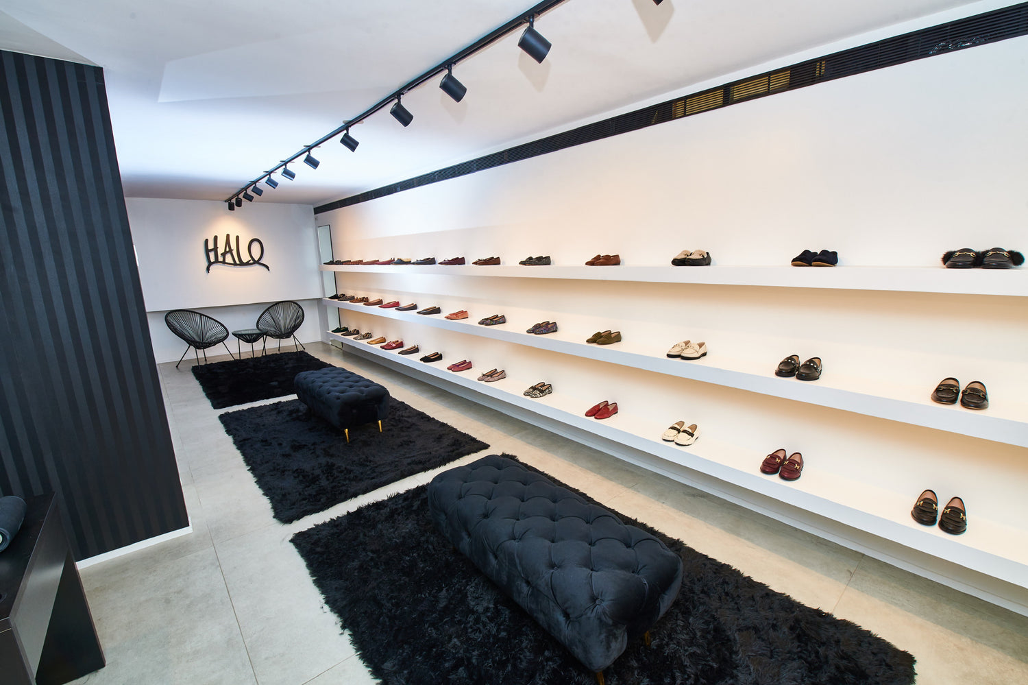 Halo Shoe Store in Jerusalem