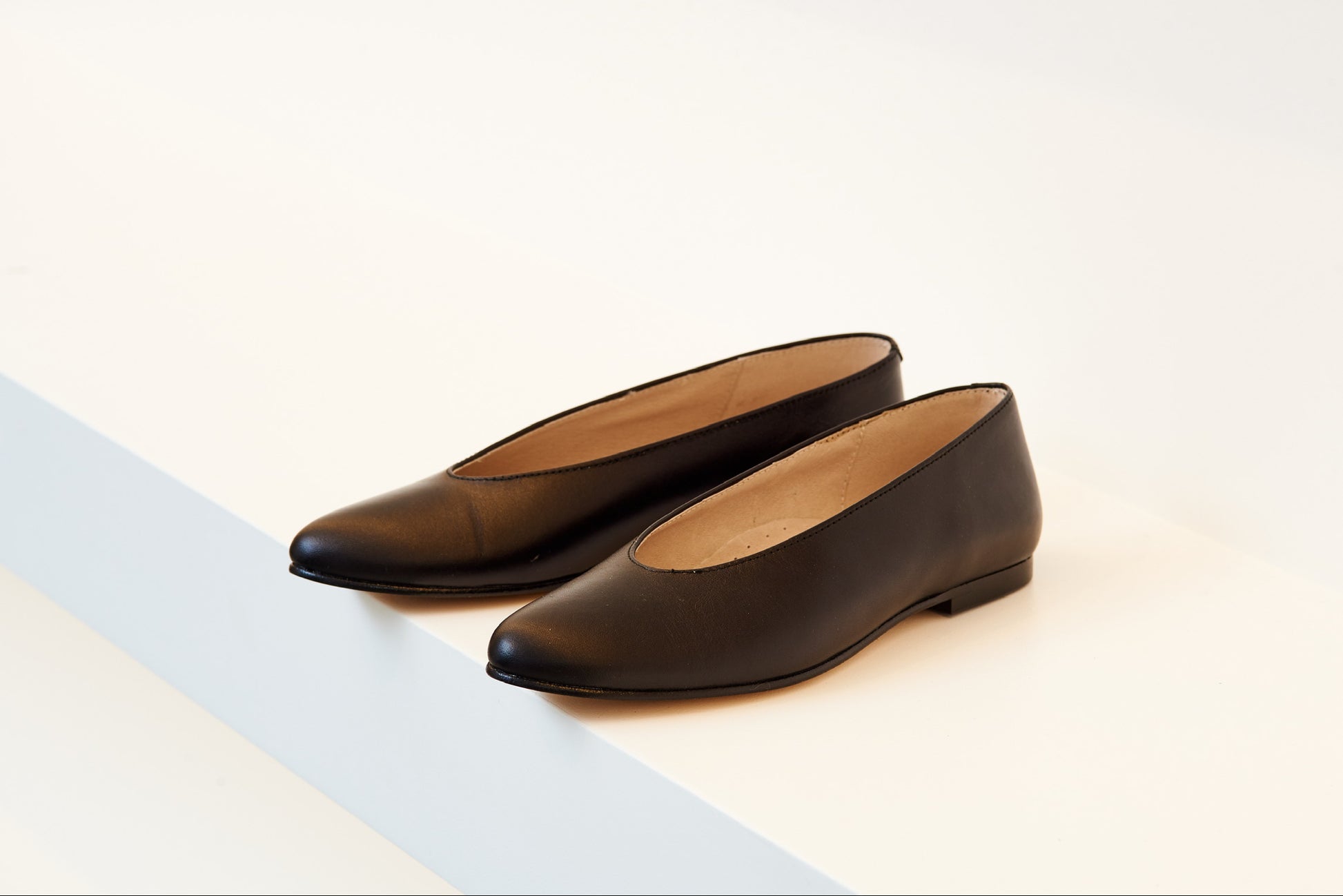 Hoo Black Pointed Flat - Halo Shoes