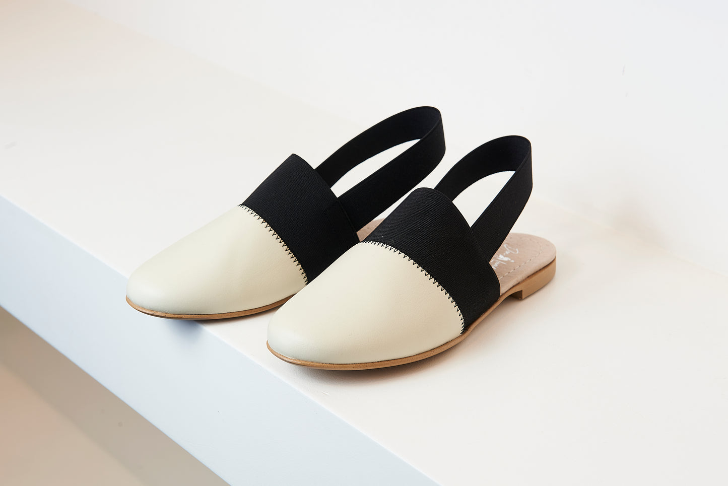 Don Louis Black and White Sling Back