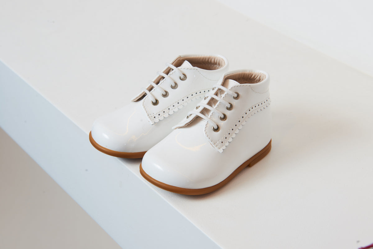 Beberlis White Patent Baby Bootie - Halo Shoes